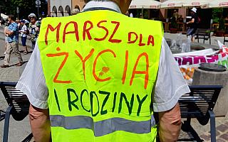 Ulicami kilkunastu miast Warmii i Mazur przeszły Marsze dla Życia i Rodziny. W Olsztynie przebiegał pod hasłem „Chrońmy nasze dzieci”